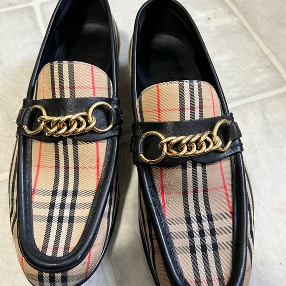 Burberry loafers - Picture 1 of 2